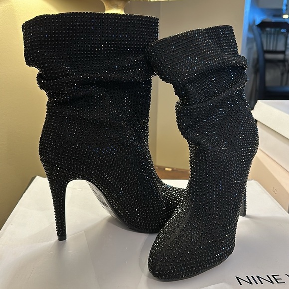 New Nine West Dazzle Black Heel Boots. Make a statement! - Picture 2 of 5